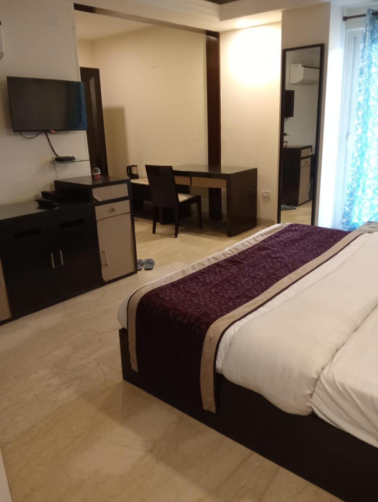 Hotel Gk Residency Kailash Colony New Delhi