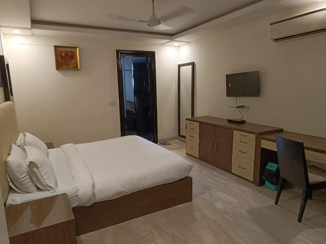 Gk Residency Kailash Colony